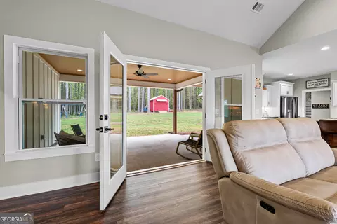 Exterior - 302 Willowood Rd, Lagrange, GA 30241 photo 8 of 14