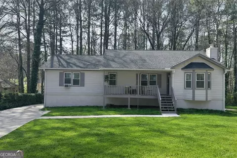 2448 Hillboro Cir SW, Marietta, GA 30064
