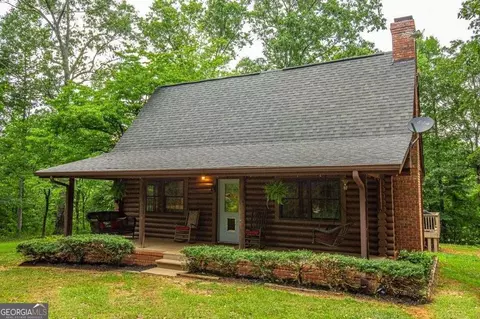 410 Whiskey Still Dr, Cleveland, GA 30528