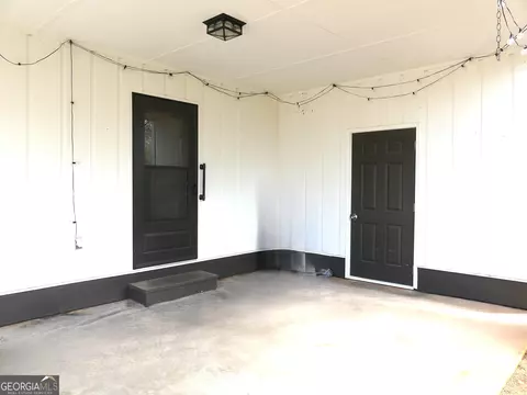Exterior - 185 Stancil Dr, Toccoa, GA 30577 photo 5 of 6