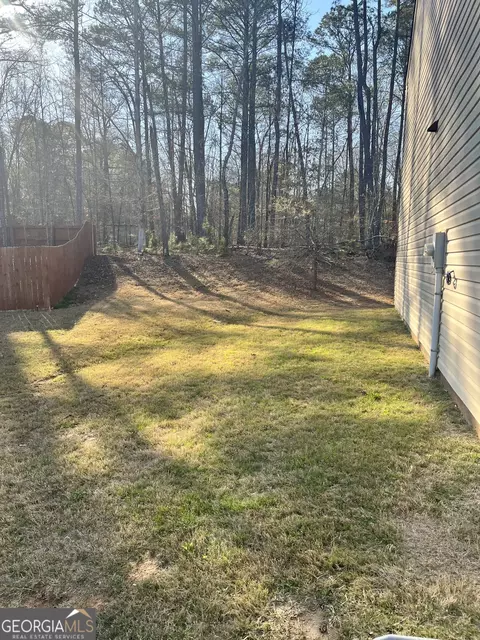 Exterior - 40 Abbey Ct, Covington, GA 30016 photo 3 of 4