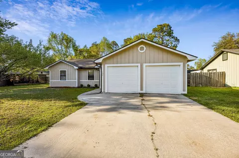 132 Woodvalley Dr, Kingsland, GA 31548