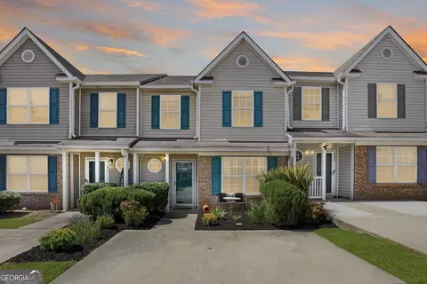 5339 Creekview Ln, Morrow, GA 30260