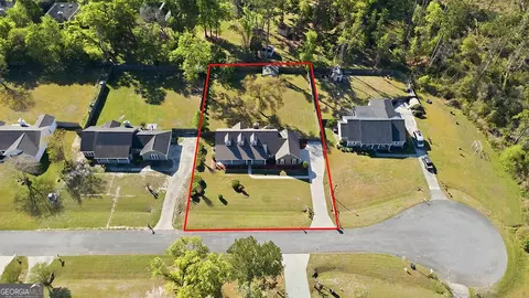 3825 Winchester Pl, Valdosta, GA 31602