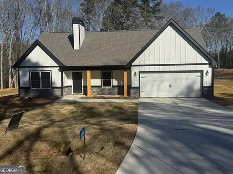 656 Highland Ave, Hartwell, GA 30643