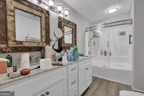 Bath - 3285 Howell Cir, Duluth, GA 30096 photo 2 of 2