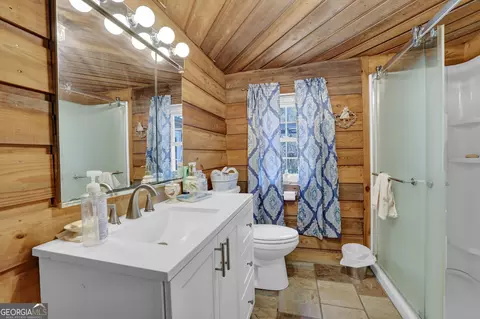 Bath - 3285 Howell Cir, Duluth, GA 30096 photo 1 of 2