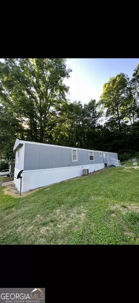 19 Pooles Cir, Ellenwood, GA 30294