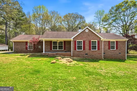 64 Timberland Ct, Gay, GA 30218