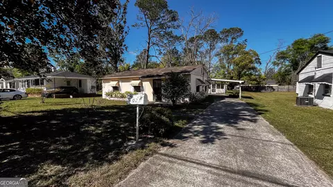 1021 Pearl Ave S, Douglas, GA 31533