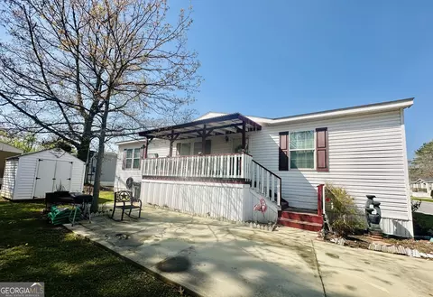 48 E Cardinal Ln, Lawrenceville, GA 30044