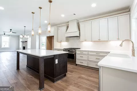Kitchen - 2044 Bennett Rd, Grayson, GA 30017 photo 2 of 5
