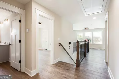 Entry Way - 2044 Bennett Rd, Grayson, GA 30017 photo 3 of 5