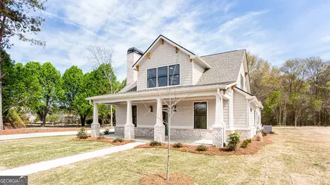 Exterior - 2044 Bennett Rd, Grayson, GA 30017 photo 2 of 5