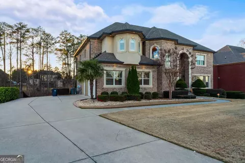 Exterior - 376 Masters Club Blvd, Hampton, GA 30228 photo 5 of 11