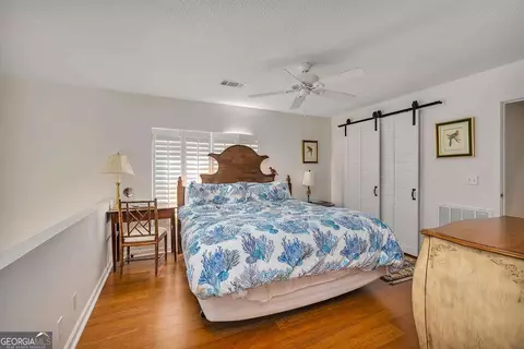 Bedroom - 548 Oglethorpe Ave #11, St. Simons, GA 31522 photo 2 of 2