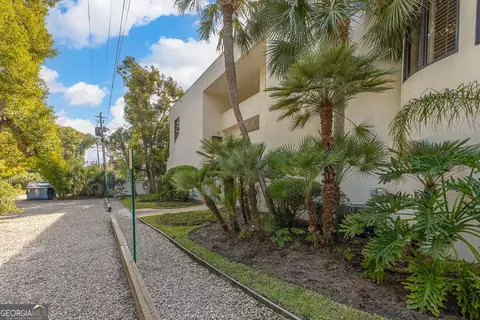 Exterior - 548 Oglethorpe Ave #11, St. Simons, GA 31522 photo 8 of 8