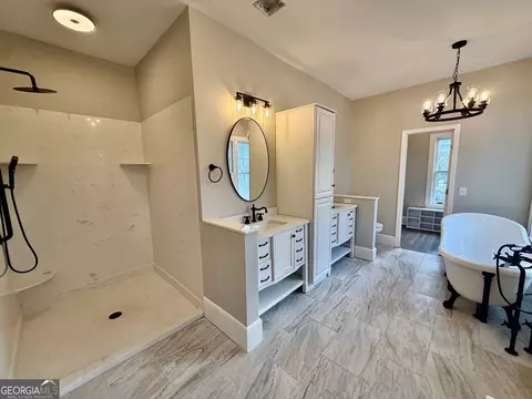 Bath - 515 Engram St, Montezuma, GA 31063 photo 1 of 6