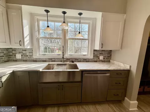 Kitchen - 515 Engram St, Montezuma, GA 31063 photo 2 of 2