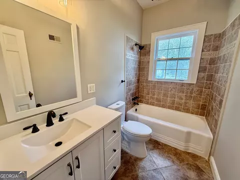 Bath - 515 Engram St, Montezuma, GA 31063 photo 4 of 6