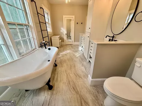 Bath - 515 Engram St, Montezuma, GA 31063 photo 3 of 6