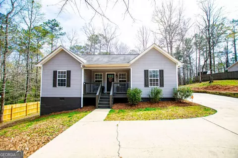 212 Hillcrest Rd, Heflin, AL 36264