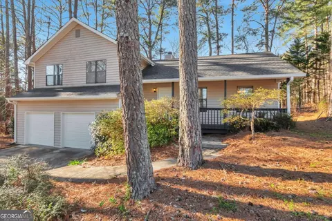 1221 Summit Links Ct, Snellville, GA 30078
