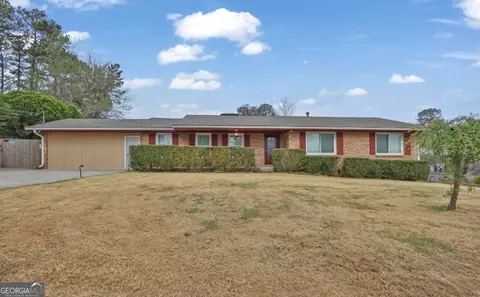 643 Rebecca Stree, Lilburn, GA 30047