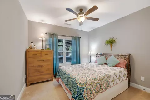 Bedroom - 933 Ashley Glen Dr, Williamson, GA 30292 photo 3 of 5