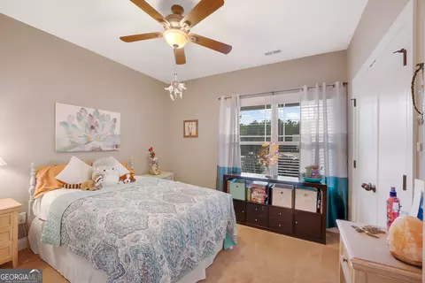 Bedroom - 933 Ashley Glen Dr, Williamson, GA 30292 photo 4 of 5