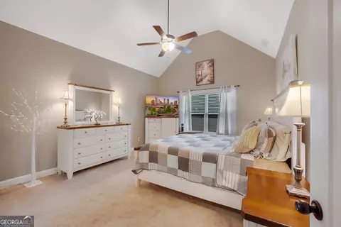 Bedroom - 933 Ashley Glen Dr, Williamson, GA 30292 photo 1 of 5