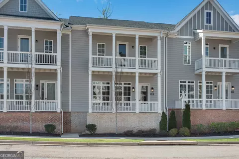 2080 Parkside Ln, Roswell, GA 30076