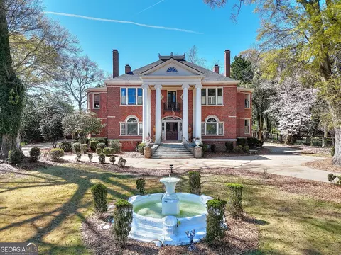 2204 Monticello St SW, Covington, GA 30014