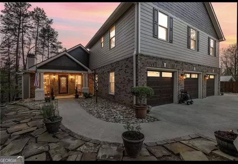 5457 Dogwood Ln, Gainesville, GA 30504