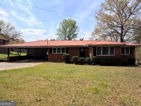 226 Lake Laurel Rd NE, Milledgeville, GA 31061