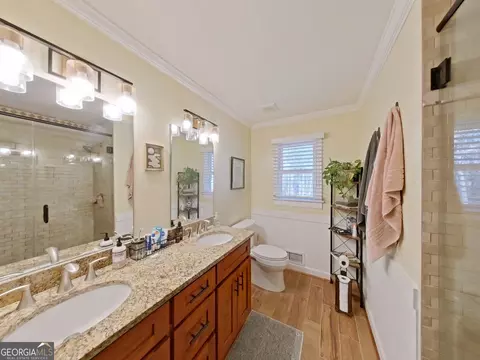 Bath - 1491 Jack Malcolm Rd, Madison, GA 30650 photo 2 of 4