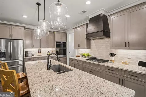 Kitchen - 287 Conner Ln, Williamson, GA 30292 photo 3 of 5