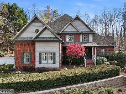 800 Barberry Dr, Milton, GA 30004