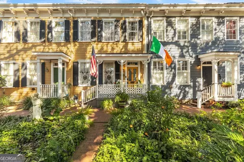 528 E Jones St, Savannah, GA 31401