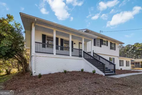 1535 Lake Jodeco Rd, Jonesboro, GA 30236