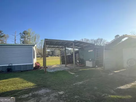 Exterior - 465 Hines Rd, Lagrange, GA 30241 photo 2 of 4