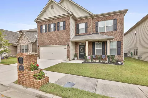 7736 Volion Dr, Fairburn, GA 30213