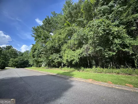 409 Cambridge Ct, Macon, GA 31220 photo 2