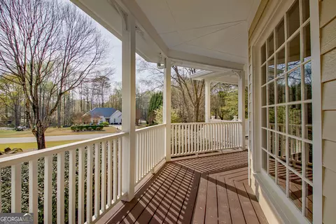 Exterior - 388 Swanson Rd, Tyrone, GA 30290 photo 4 of 21