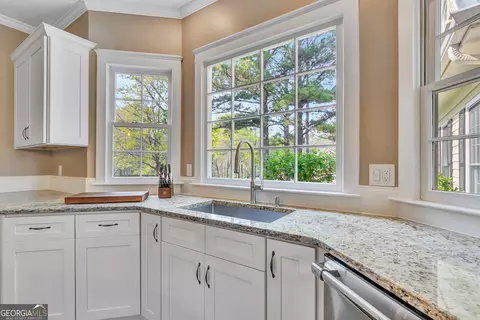 Kitchen - 388 Swanson Rd, Tyrone, GA 30290 photo 7 of 7