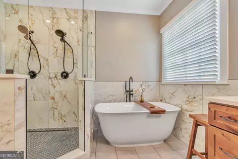 Bath - 388 Swanson Rd, Tyrone, GA 30290 photo 2 of 6