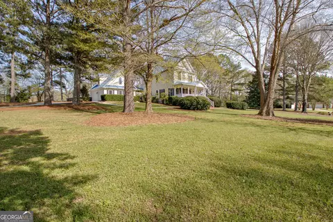 Exterior - 388 Swanson Rd, Tyrone, GA 30290 photo 14 of 21