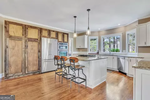Kitchen - 388 Swanson Rd, Tyrone, GA 30290 photo 2 of 7