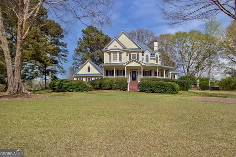 Exterior - 388 Swanson Rd, Tyrone, GA 30290 photo 15 of 21