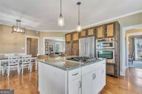 Kitchen - 388 Swanson Rd, Tyrone, GA 30290 photo 6 of 7